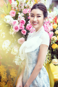 Những hình ảnh khiến hai Hoa hậu tên 