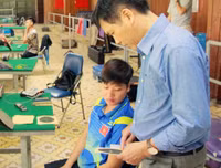 Trưởng đoàn Việt Nam thị sát 