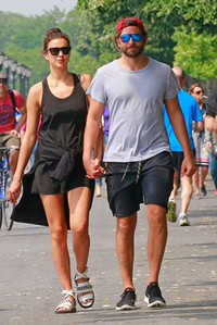 Có tất cả, Ronaldo vẫn tơ tưởng về tình cũ Irina Shayk