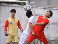 [ẢNH] THPT Trương Định lên ngôi vô địch sau loạt luân lưu nghẹt thở