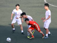 [ẢNH] THPT Trương Định lên ngôi vô địch sau loạt luân lưu nghẹt thở