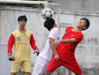 [ẢNH] THPT Trương Định lên ngôi vô địch sau loạt luân lưu nghẹt thở