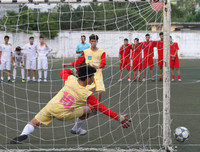 [ẢNH] THPT Trương Định lên ngôi vô địch sau loạt luân lưu nghẹt thở