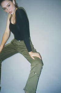 [ẢNH] Vẻ đẹp 'vạn người mê' của người mẫu Ukraine dính tin đồn yêu Bùi Tiến Dũng