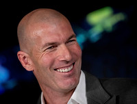 [ẢNH] Zidane ăn mặc cực chất trong ngày 