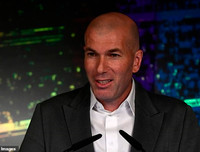 [ẢNH] Zidane ăn mặc cực chất trong ngày 