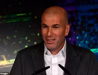 [ẢNH] Zidane ăn mặc cực chất trong ngày 