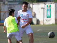 [ẢNH] Thua ngược 1-4, cựu vô địch THPT Hoàng Cầu dừng bước