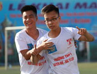 [ẢNH] Thua ngược 1-4, cựu vô địch THPT Hoàng Cầu dừng bước