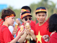 [ẢNH] Fan nữ xinh đẹp 