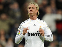 [ẢNH] Van Nistelrooy, Quaresma và những ngôi sao đình đám từng dính tin đồn sang V-League