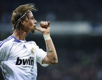 [ẢNH] Van Nistelrooy, Quaresma và những ngôi sao đình đám từng dính tin đồn sang V-League