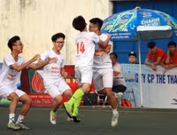 [ẢNH] 7 phút đau tim trận THPT Xuân Mai thắng sít sao THPT Marie Curie