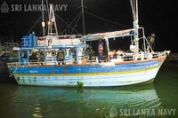 Sri Lanka thu giữ 600kg ma túy và vũ khí trên một tàu cá