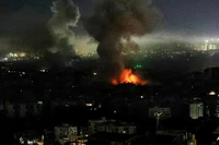 Ông Trump nói ‘không còn gì để nhắm mục tiêu’, Iran cảnh báo đối đầu kéo dài gây sụp đổ kinh tế toàn cầu