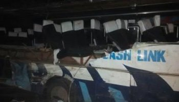 Khu vực miền bắc Tanzania cũng đang hứng chịu đợt mưa lớn gây ảnh hưởng nghiêm trọng tới giao thông và sinh hoạt của người dân