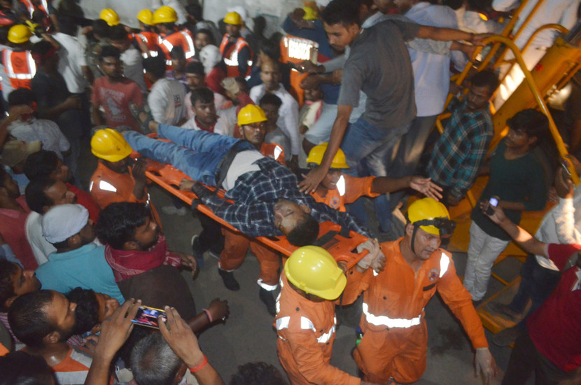 Thủ hiến bang cũng yêu cầu đẩy nhanh chiến dịch cứu hộ. Lực lượng Phản ứng thảm họa quốc gia Ấn Độ (NDRF) đã nhanh chóng có mặt tại hiện trường, trong khi hàng trăm người dân cũng tập trung giúp đỡ cảnh sát tiến hành cứu hộ