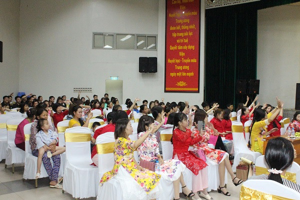 Theo Trung úy Nguyễn Huy Hoàng- Bí thư Đoàn Thanh niên Văn phòng cơ quan Cảnh sát điều tra: "Đây là hoạt động rất có ý nghĩa, chia sẻ nỗi đau với các nữ bệnh nhân, đồng thời cũng là hoạt động nhằm giáo dục truyền thống tương thân tương ái, sẻ chia với cộng đồng cho đoàn viên thanh niên trong đơn vị cũng như đoàn viên công đoàn, hội phụ nữ ".