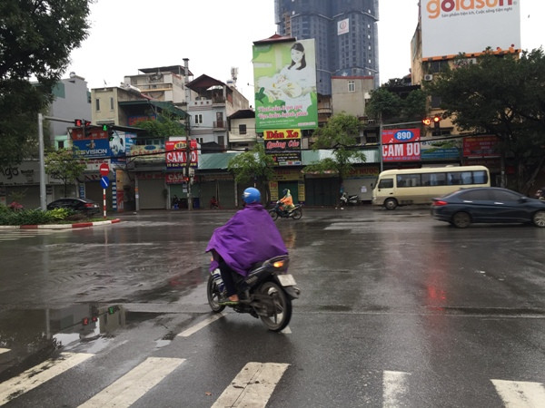 Hành vi vượt đèn đỏ được xem là rất nguy hiểm, tiềm ẩn nguy cơ xảy ra TNGT đặc biệt nghiêm trọng