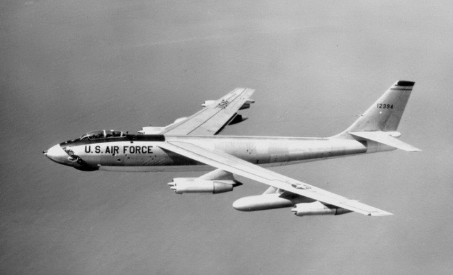 Máy bay ném bom B-47 Máy bay ném bom B-47