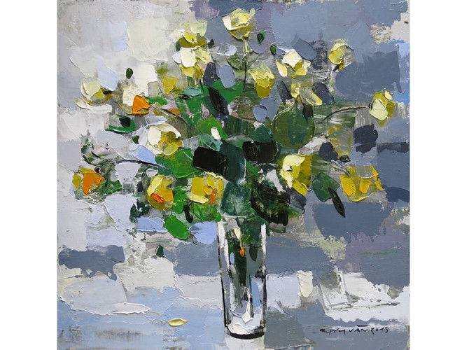 Tác phẩm: Tĩnh vật hồng vàng - Mã: IA 06. Kích thước: 60x60cm. Chất liệu: Acrylic. Năm sáng tác: 2018 - Họa sĩ Chu Văn: sinh năm 1979, trường Văn hoá nghệ thuật tỉnh Nam Định, Tốt nghiệp trường Đại học Mỹ thuật Việt Nam