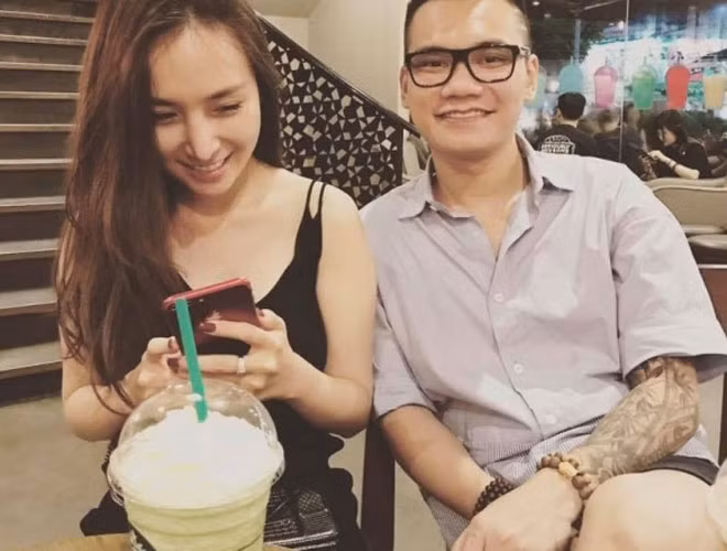 Khoảnh khắc hạnh phúc của Khắc Việt bên bạn gái
