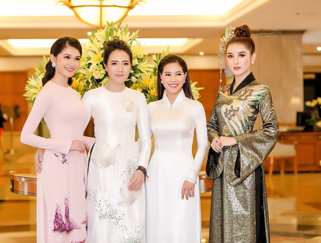 Á hậu Huyền My khoe sắc rực rỡ trong ngày khởi động "Hoa hậu Việt Nam" 2018 ảnh 8 Á hậu Huyền My khoe sắc rực rỡ trong ngày khởi động "Hoa hậu Việt Nam" 2018 ảnh 8