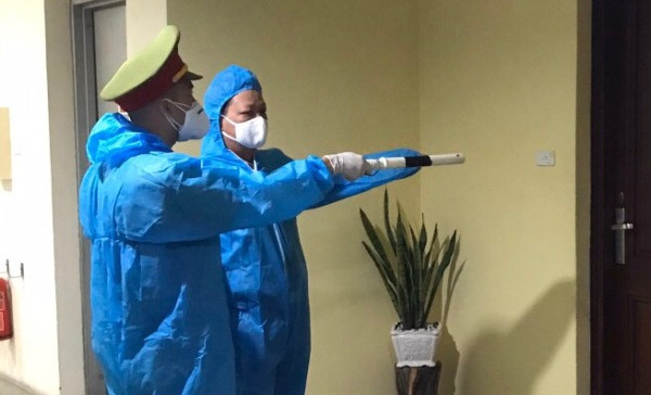 Trắng đêm đảm bảo an toàn tòa nhà 34T Hoàng Đạo Thúy - khu cách ly phòng dịch Covid-19 ảnh 3