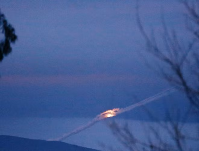 Tên lửa bắn vào khu vực Afrin, nơi những tay súng YPG gắng sức bám trụ