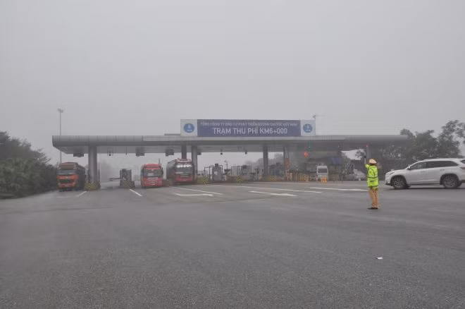 Kiểm soát chặt, phòng ngừa virus Corona trên các tuyến cao tốc ảnh 1