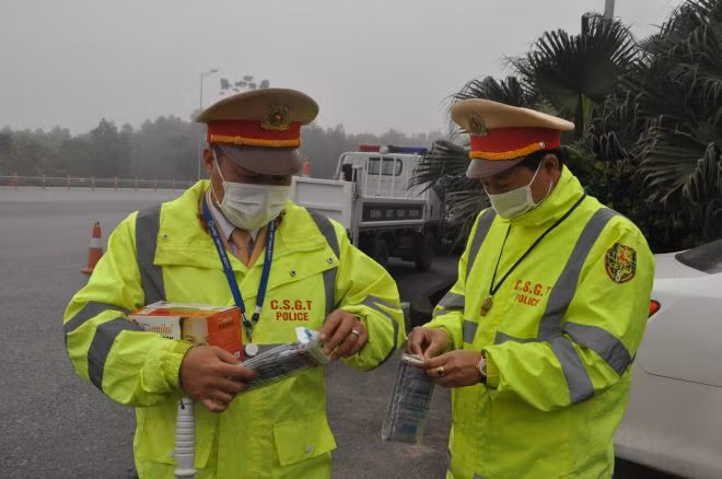 Kiểm soát chặt, phòng ngừa virus Corona trên các tuyến cao tốc ảnh 3