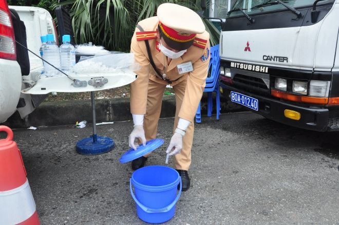 Kiểm soát chặt, phòng ngừa virus Corona trên các tuyến cao tốc ảnh 7