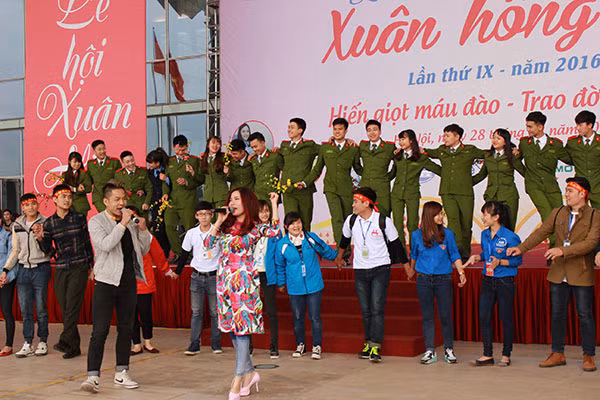 Tưng bừng lễ hội Xuân hồng lần thứ IX tại Hà Nội ảnh 3