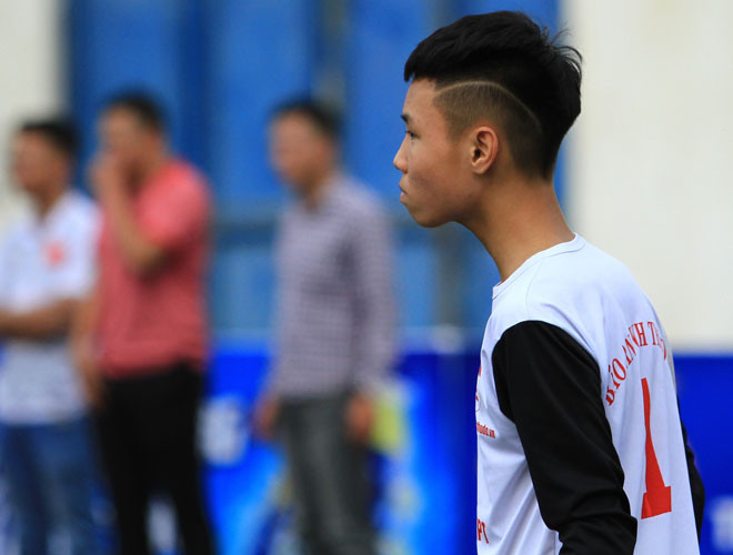 Thêm một fan của Ronaldo, chỉ có điều cầu thủ này lại chơi ở vị trí… thủ môn. Thêm một fan của Ronaldo, chỉ có điều cầu thủ này lại chơi ở vị trí… thủ môn.