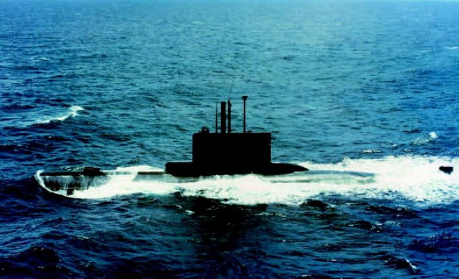 Tàu ngầm ARA San Luis (S-32) hoạt động trên biển Tàu ngầm ARA San Luis (S-32) hoạt động trên biển