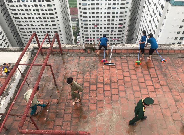 Quận Hoàng Mai huy động lực lượng thau rửa toàn bộ bể nước trong khu đô thị HH ảnh 4 Quận Hoàng Mai huy động lực lượng thau rửa toàn bộ bể nước trong khu đô thị HH ảnh 4