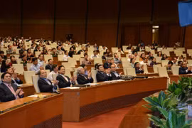 Trình miễn nhiệm 2 Phó Chủ tịch và 12 ủy viên Hội đồng Bầu cử Quốc gia