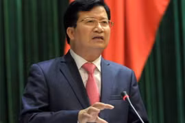 Giới thiệu các ông Trương Hòa Bình, Vương Đình Huệ, Trịnh Đình Dũng làm Phó Thủ tướng