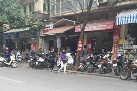 Lộn xộn trông giữ xe: Người dân bức xúc, ngân sách thất thu tiền tỷ