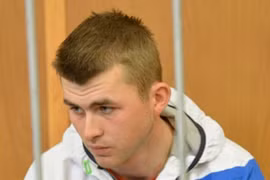 Gã hàng xóm tàn ác