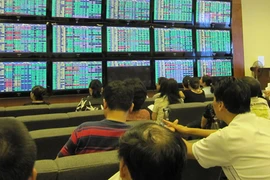 Qua cơn hoảng loạn, chứng khoán tăng trở lại ấn tượng