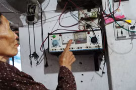 Hộ nghèo được hỗ trợ 42.000 đồng tiền điện mỗi tháng