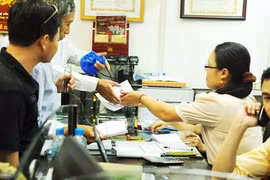 Giá vàng duy trì đà tăng sau kỳ nghỉ lễ