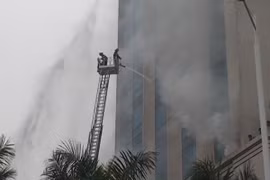 Diễn tập phương án phòng cháy chữa cháy tại tòa nhà Crowne Plaza