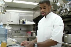 Đầu bếp riêng của cựu Tổng thống Mỹ Barack Obama đột tử 