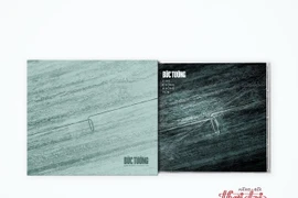 Ban nhạc Bức Tường có buổi biểu diễn ra mắt album phòng thu thứ 6