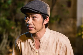 Hoài Linh nhận hơn 8 tỷ đồng ủng hộ miền Trung, tiết lộ cách cứu trợ 