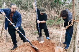 Hà Anh Tuấn thực hiện dự án "trồng cây gây rừng", khởi trồng thành công 2 cánh rừng
