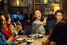 Những tiết lộ thú vị về hậu trường phim điện ảnh "Tiệc trăng máu"