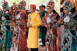 Lý do Hoài Linh đóng cửa nhà thờ Tổ trong dịp giỗ Tổ nghề sân khấu 2020